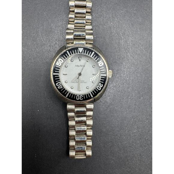 Nautica White Dial Silver Tone Women\'s Watch 50 Meters Brass Bracelet Band 27mm main image 8